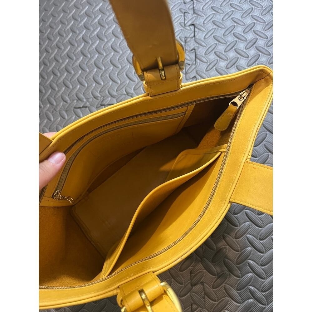 Vintage Coach SOHO Waverly Buckle Bag Leather 4133 Yellow Chamois Hand Bag - Picture 10 of 14